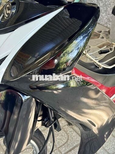 Xe máy SYM Elegant 50 Đen Đỏ