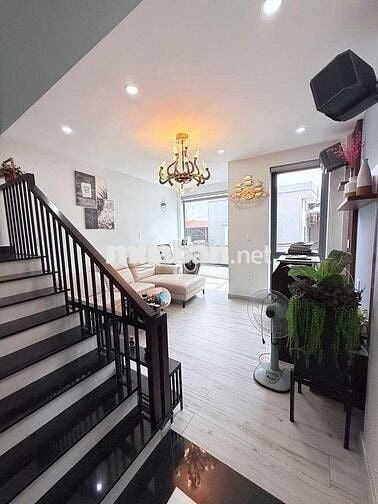 Nhà Chính Chủ _ k168 Trưng Nữ Vương cách đường 50m, gần Cầu Rồng