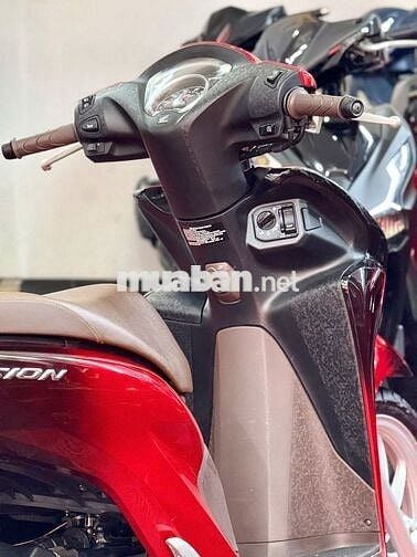 💥Honda Vision 2025 2000km Smarkey Airbush BSTP9chủ