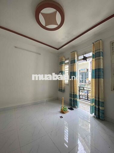 Nhà Hóc Môn 425triệu đúc thật kiên cố sát chợ Nhị Xuân điện nước sẵn