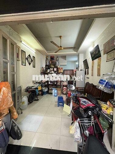 Nhà 4 tầng, hẻm kinh doanh ô tô thông, gần Chợ Võ Thành Trang.