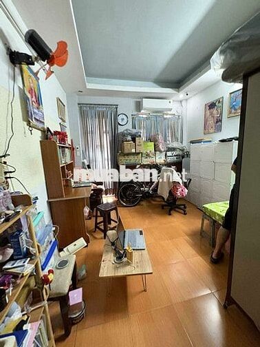 Nhà 4 tầng, hẻm kinh doanh ô tô thông, gần Chợ Võ Thành Trang.