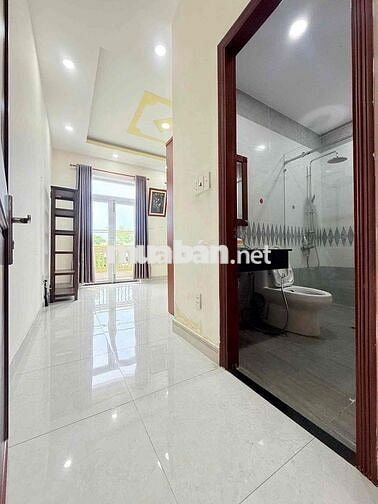 Bán nhà kdc Hoàng Hùng gần Go Dĩ An