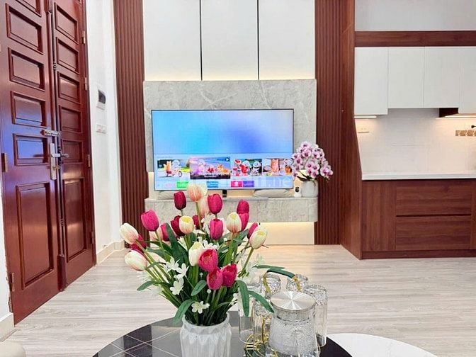 CỰC ĐẸP - VÕ CHÍ CÔNG - HOÀNG QUỐC VIỆT - 32M - 5 TẦNG - MT 6M 