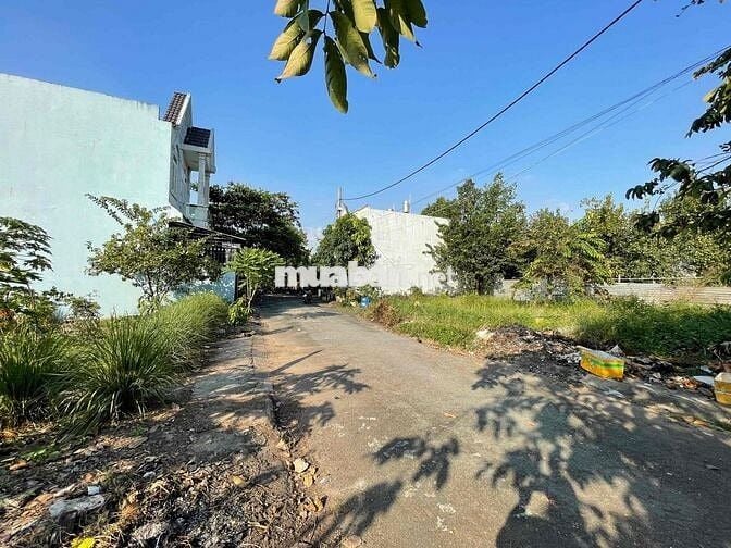 Đất 10x16m, Sổ 160m2, đg nhựa 7m kê bên chợ Đầu Mối Bà Điểm