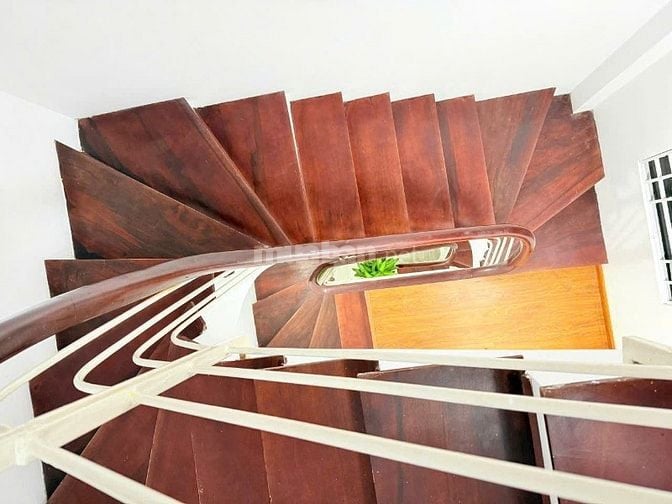 CỰC ĐẸP - VÕ CHÍ CÔNG - HOÀNG QUỐC VIỆT - 32M - 5 TẦNG - MT 6M 