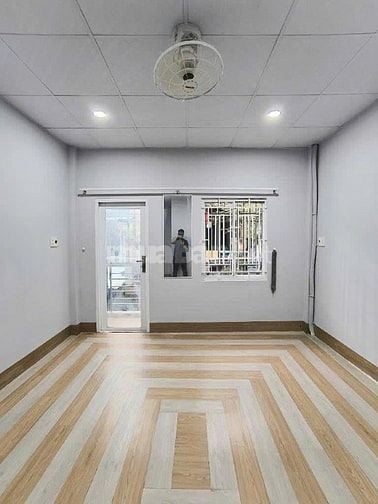 Bà Thư đáo hạn bán gấp nhà Lê Văn Sỹ, P14, Q3-52m2-1T1L - Giá 1 tỷ 980