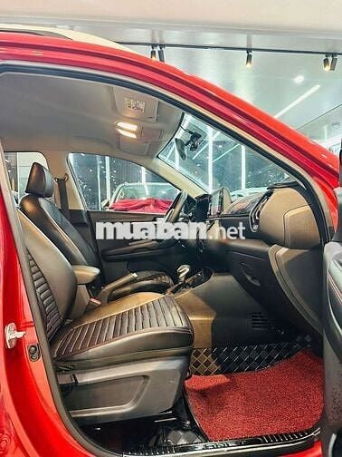 Kia Sonet 1.5 AT Luxury 2023