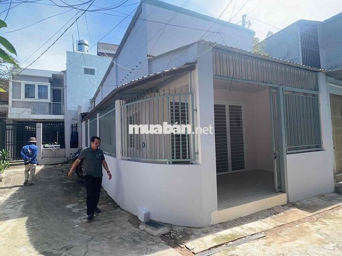 nhà Cấp 4, thổ cư full- giá rẻ