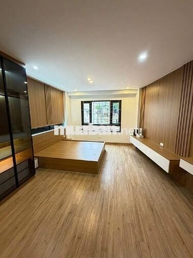 Hơn 7 tỷ - Nhà Tây Mỗ lô góc - Mặt ô tô tránh - Xây mới full đồ!!