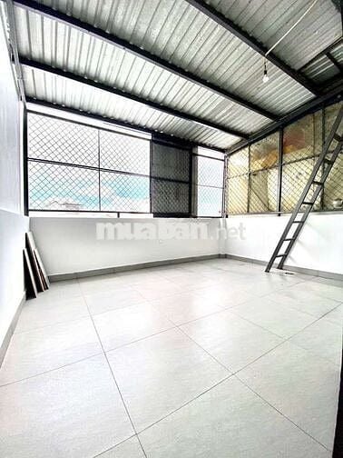 NHÀ SHR 1/ Trần thị cờ Quận 12. 100m ra đường lê văn khương. Oto ngủ n