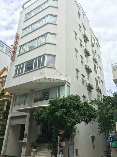 Cho thuê nguyên tòa nhà mặt tiền Nguyễn Văn Thủ Quận 1, giá rẻ, vị trí