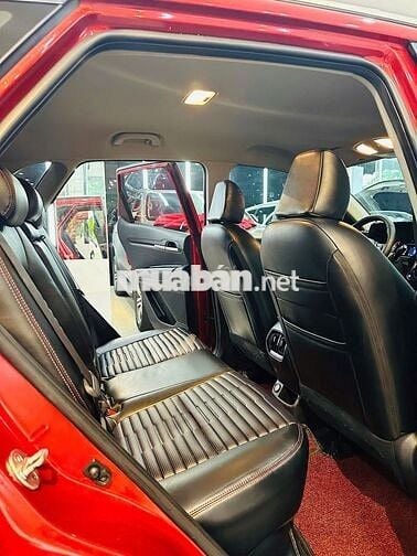 Kia Sonet 1.5 AT Luxury 2023