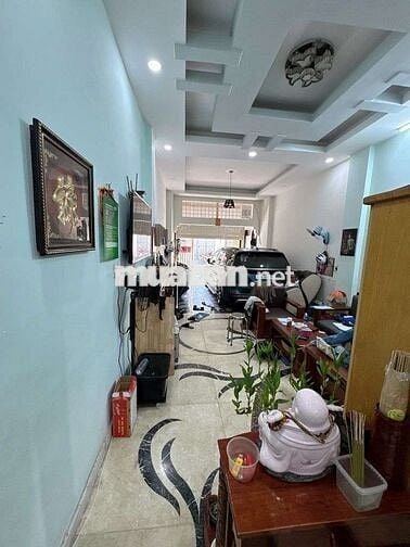 BÁN NHÀ TÂN PHÚ 8M CÓ LỀ , KINH DOANH , NGAY THOẠI NGỌC HẦU