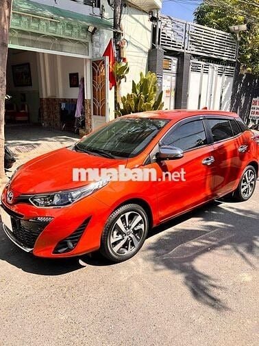 Toyota Yaris Cam 5 chỗ Số tự động