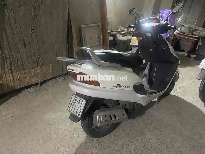 Xe máy Spacy 125 Nhật màu trắng