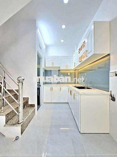 Cần bán nhà chính chủ đang ở tiện ích xung quanh gần chợ