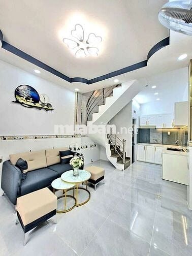 Cần bán nhà chính chủ đang ở tiện ích xung quanh gần chợ