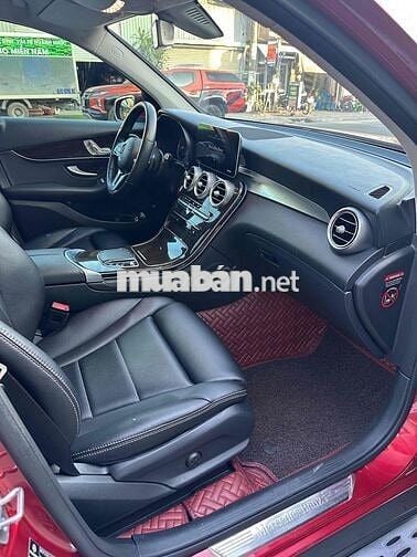 Mercedes Benz GLC 2021 200 - 66000 km