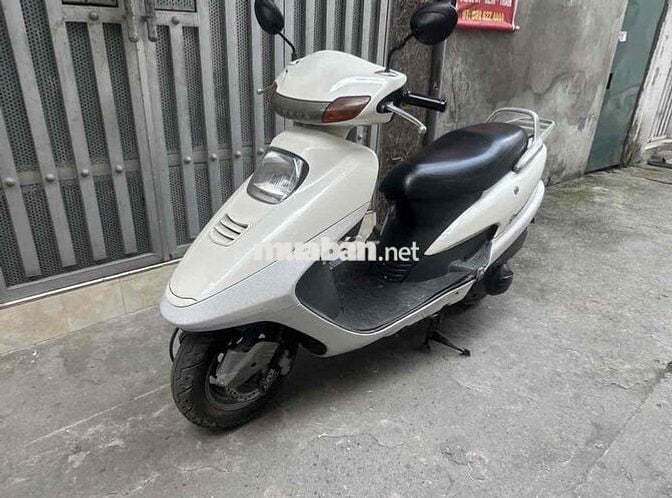 Xe máy Spacy 125 Nhật màu trắng