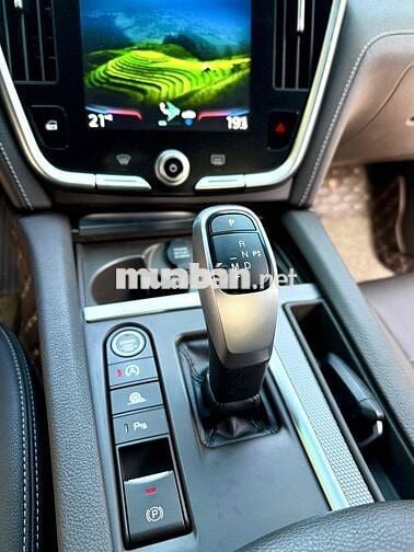 VinFast Lux A2.0  2.0 AT 2020