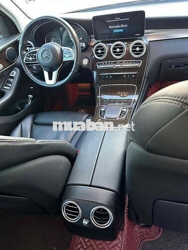 Mercedes Benz GLC 2021 200 - 66000 km