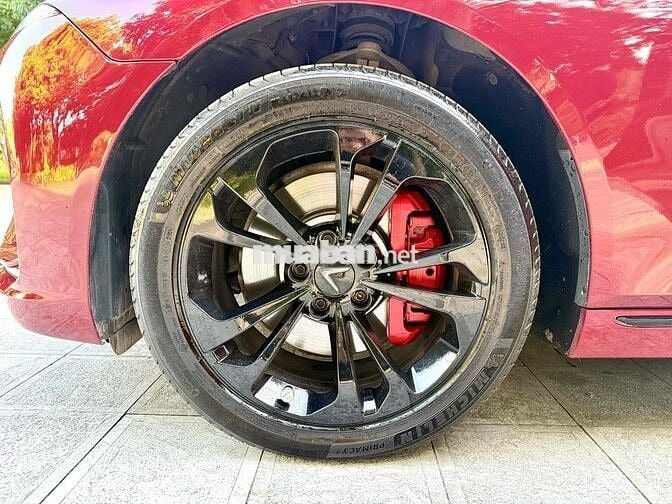 VinFast Lux A2.0  2.0 AT 2020