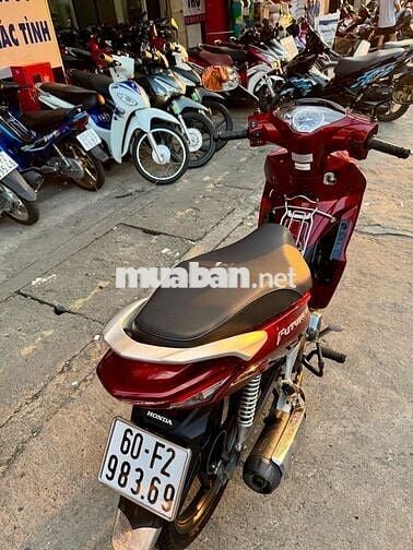 🔴🔴 Future  Đỏ đen  cuối 2018 siêu đẹp chính chủ