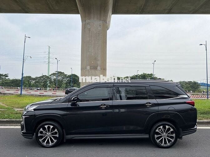 Toyota Veloz Cross 2024 Đen 31578 km(CÒN GIẢM)