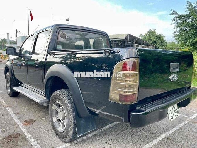 Ford Ranger 2 cầu Đen 2009 fom mới