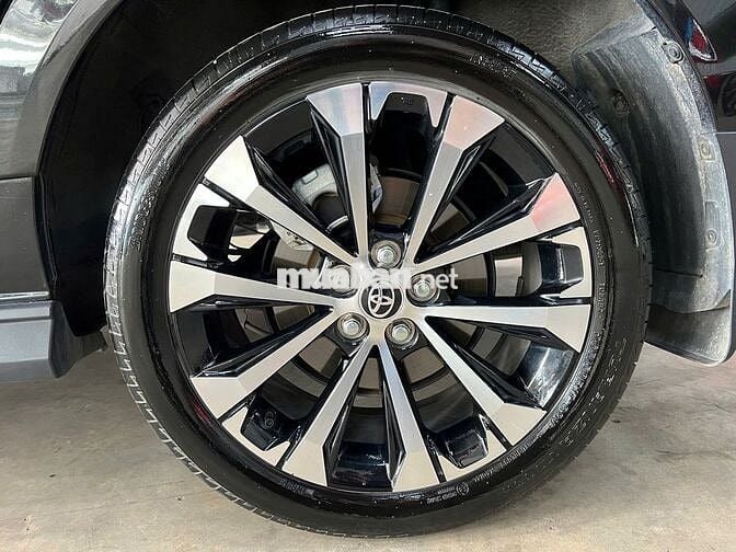 Toyota Veloz Cross 2024 Đen 31578 km(CÒN GIẢM)