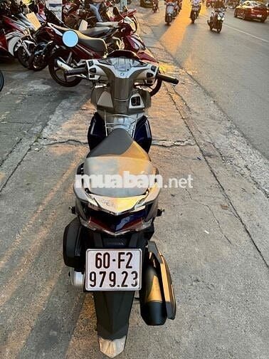 Honda Air Blade 125 2018 Xanh bạc đen
