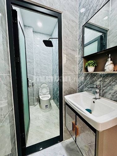 Nhà Lô Góc Lotte Mart Gò Vấp Oto Đậu Cửa KO Lộ Giới 3PN 45m2 Chỉ 5.xTy