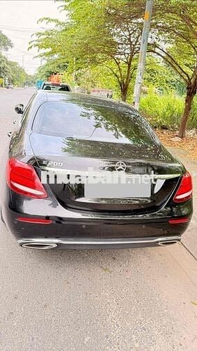 Mercedes Benz E Class 2019 E200 - 119000 km