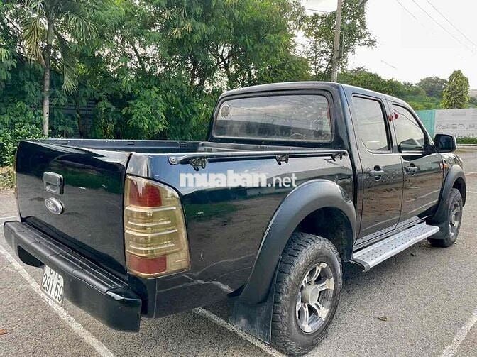 Ford Ranger 2 cầu Đen 2009 fom mới
