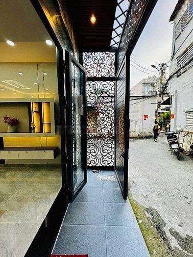 Nhà Lô Góc Lotte Mart Gò Vấp Oto Đậu Cửa KO Lộ Giới 3PN 45m2 Chỉ 5.xTy