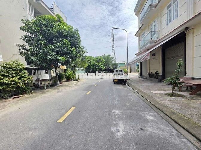 Đất Trục chính Phú Mỹ Hiệp phường Tân Đông Hiệp Tp Dĩ An