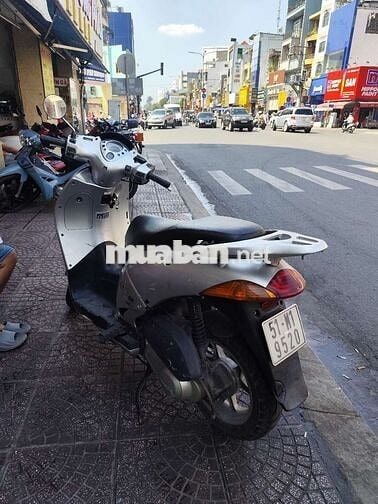 Honda Dylan màu Bạc