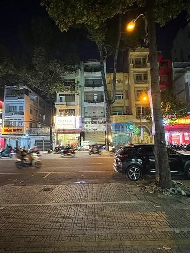 Cho thuê mặt bằng 32 m2 đường An Dương Vương phường 4 quận 5