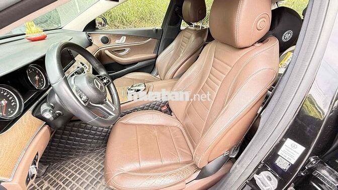 Mercedes Benz E Class 2019 E200 - 119000 km