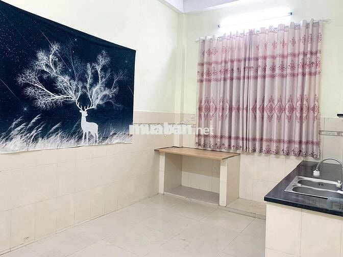 CHO THUÊ PHÒNG TẦNG TRỆT  FULL NT – 3.5 TRIỆU – GẦN EMART PHAN VĂN TRỊ