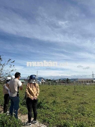 Bán lô đất tại xã Đức Trọng, sẵn sổ, giá chỉ 980 triệu