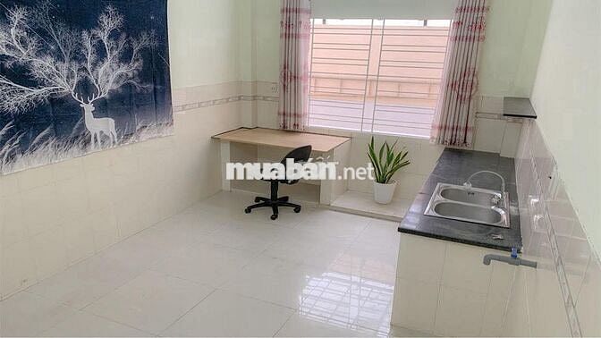 CHO THUÊ PHÒNG TẦNG TRỆT  FULL NT – 3.5 TRIỆU – GẦN EMART PHAN VĂN TRỊ