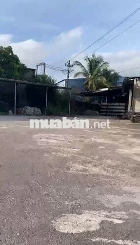 Bán kho tại Phước Lộc, 1900 m2, mặt tiền quốc lộ 1A, có thương lượng