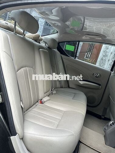 Bán Nissan Sunny 2018 số tự động, bản XV Premium