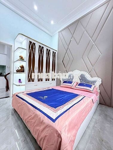 Bán nhà 2 tầng 2 mặt kiệt oto tận nhà Nguyễn Xí, 3pn, giá 4ty950tl