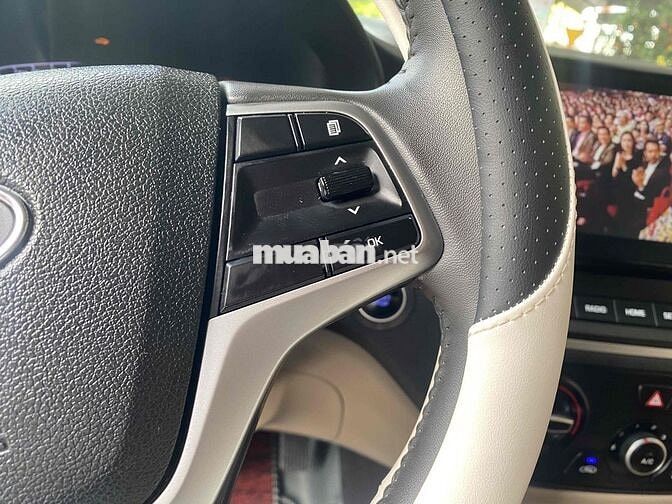 Hyundai Accent 2022 1.4 AT - 39000 km