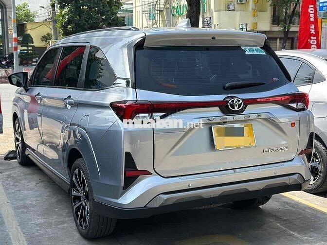 Toyota Veloz Cross TOP 2024 40.000 km