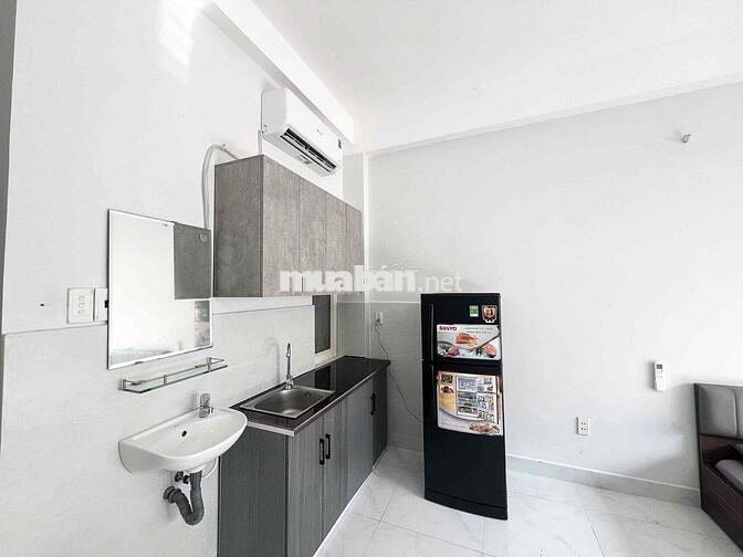 FULL NỘI THẤT- CỬA SỔ BAN CÔNG ĐƯỜNG NGUYỄN VĂN CÔNG, GẦN CV GIA ĐỊNH