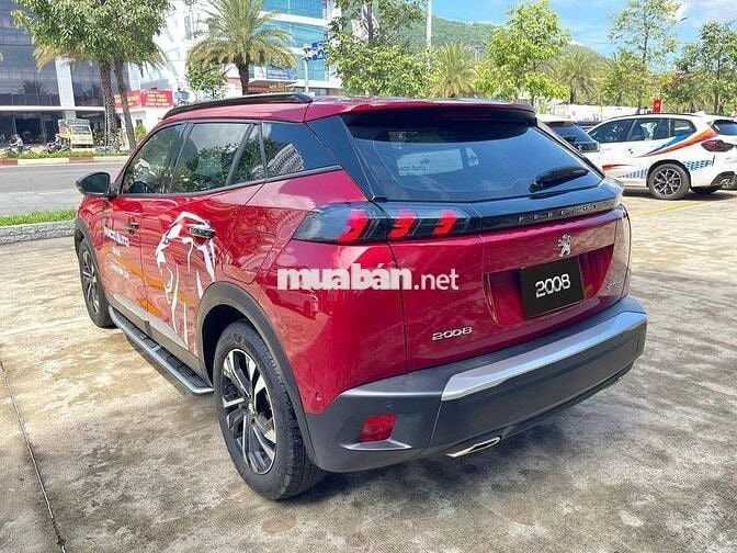 Peugeot 2008 2023 GT Line 1.2 AT - 12000 km